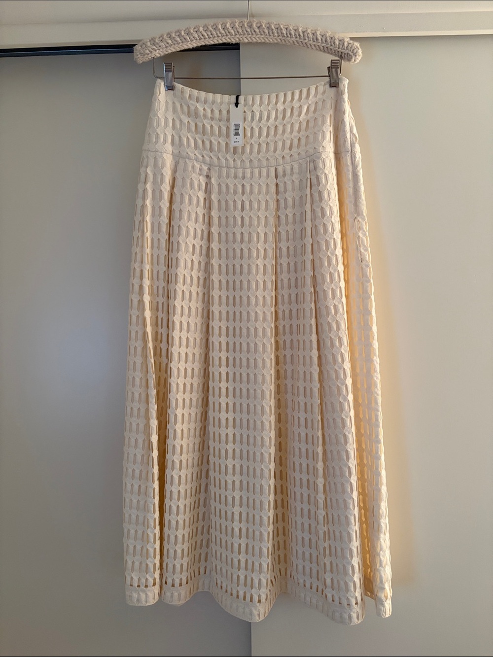 Banana Republic Cream Textured Maxi Skirt